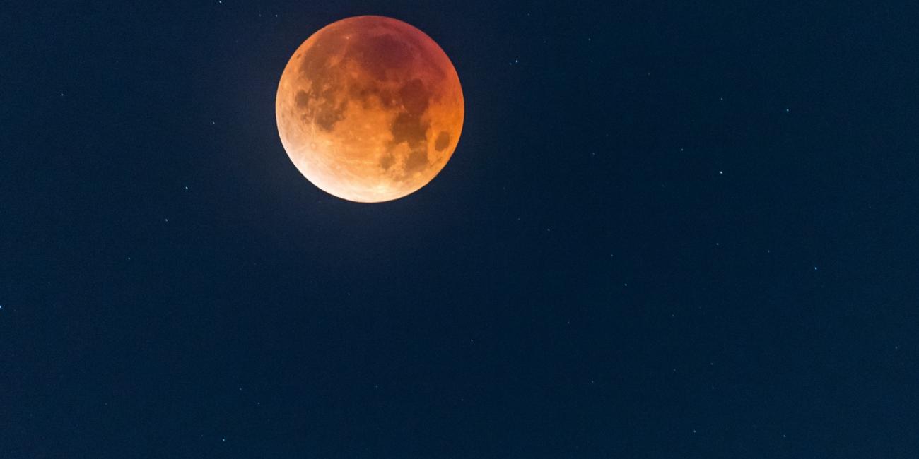 Lunar eclipse on the eve of the historic event